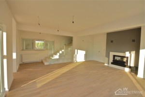 19092013135252_K086interijer1